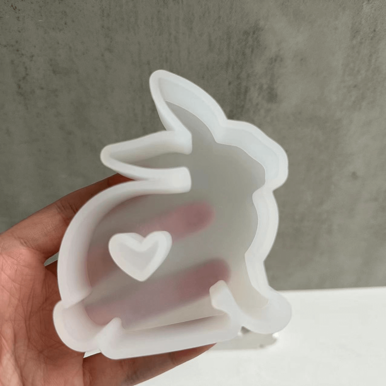 Hase mit Herz Silikonform für Beton
